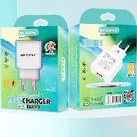 Сетевые зарядные устройства  СЗУ RECRSI CH-Q92 18W QC3.0